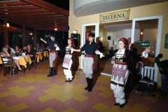 Golden-Bay-taverna-Cretan-dance